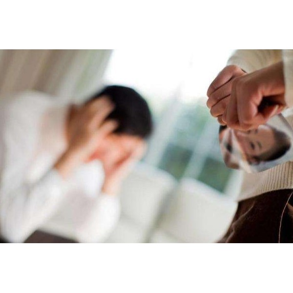 10個人結(jié)婚就有4人離婚！離婚率屢創(chuàng)新高，竟然是門窗惹的禍？！