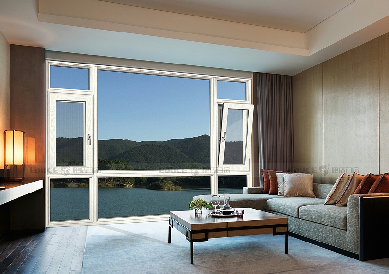 伊盾安全門窗，致力于為您打造一個安全、健康、安靜的家居生活環(huán)境！