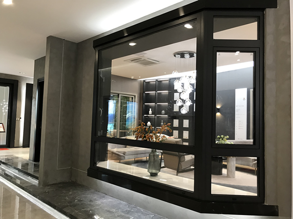 高效隔音門窗哪個(gè)品牌好？伊盾門窗怎么樣？佛羅倫薩4