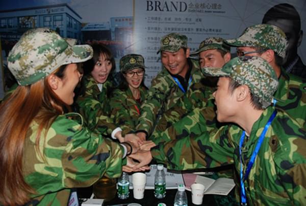 佛山鋁合金門窗加盟哪家好？伊盾門窗好