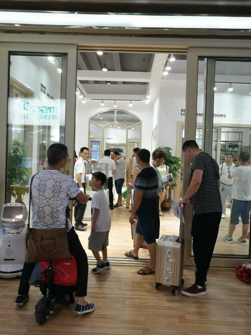 伊盾門窗廣州建博會(huì)