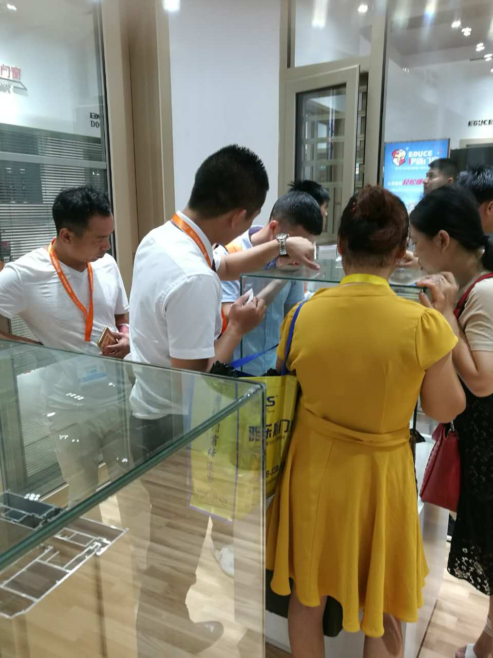 高端門窗加盟伊盾門窗