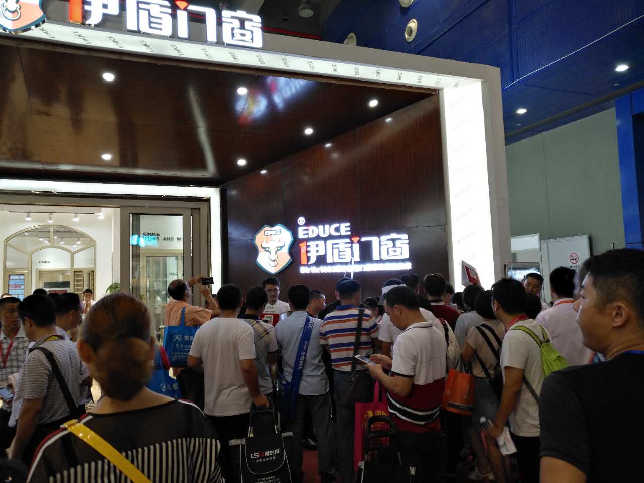 伊盾門窗廣州建博會