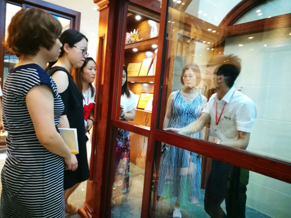 伊盾門窗金牌店長(zhǎng)培訓(xùn)