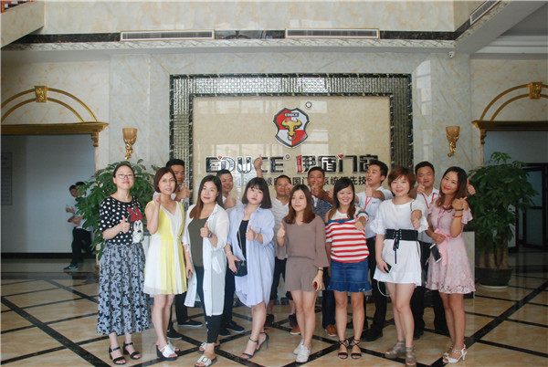 伊盾門窗金牌店長(zhǎng)培訓(xùn)